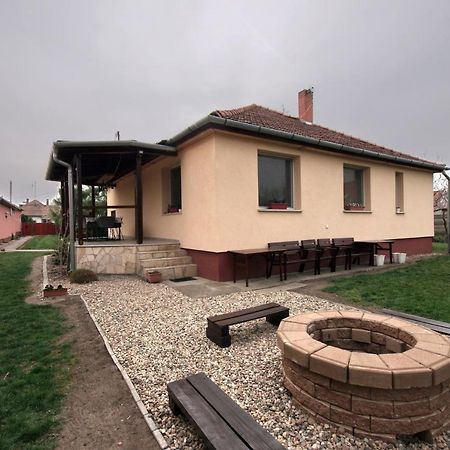 Bodza Apartman غيولا المظهر الخارجي الصورة